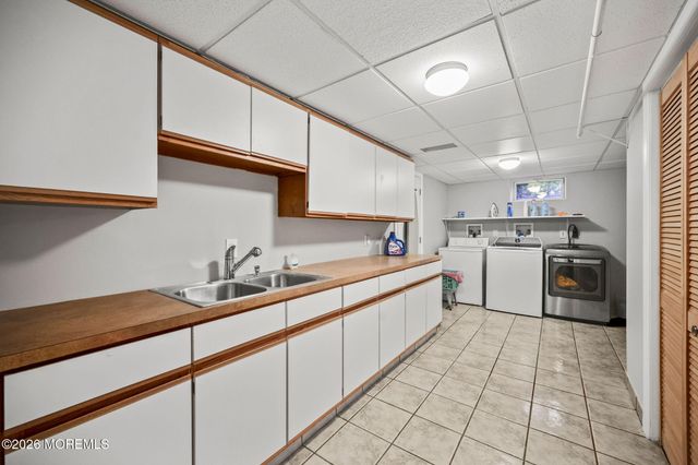 24 John Street, Morganville, NJ 07751