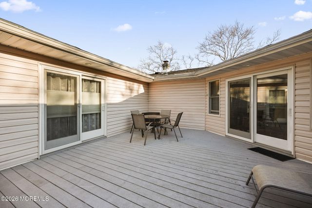 24 John Street, Morganville, NJ 07751