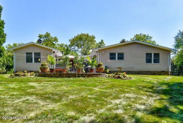 24 John Street, Morganville, NJ 07751