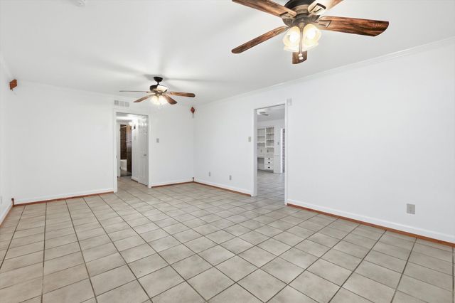 1809 Toplea Drive, Euless, TX 76040