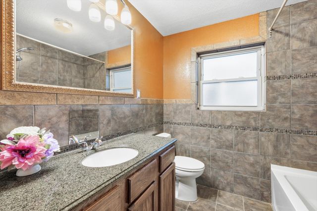 1809 Toplea Drive, Euless, TX 76040