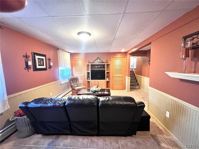 13 Hickory Park Road, Cortland, NY 13045