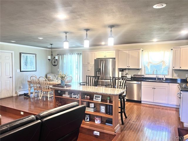 13 Hickory Park Road, Cortland, NY 13045