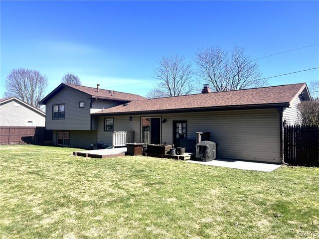 13 Hickory Park Road, Cortland, NY 13045