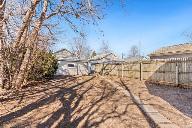 735 W Market Street, Warsaw, IN 46580