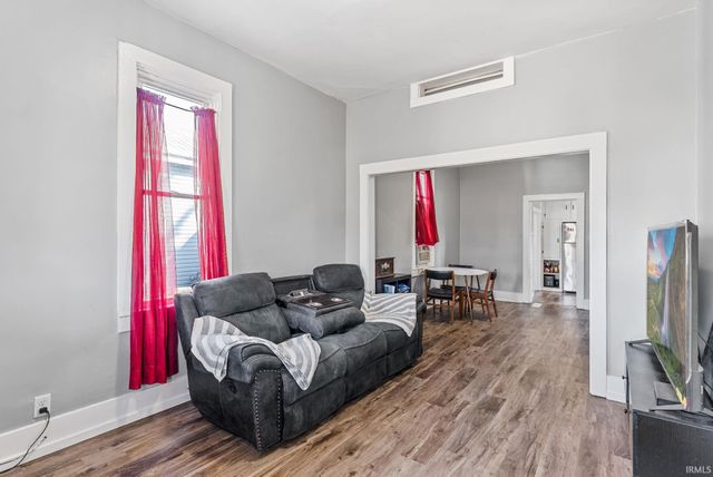 735 W Market Street, Warsaw, IN 46580