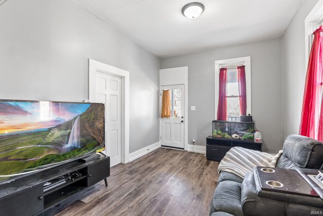 735 W Market Street, Warsaw, IN 46580