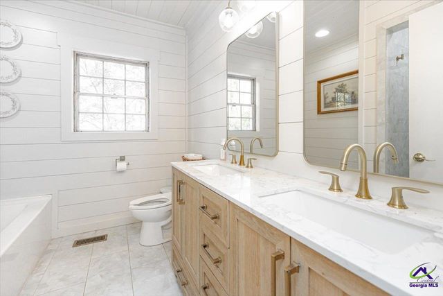 34 pine level Drive, Hawkinsville, GA 31036