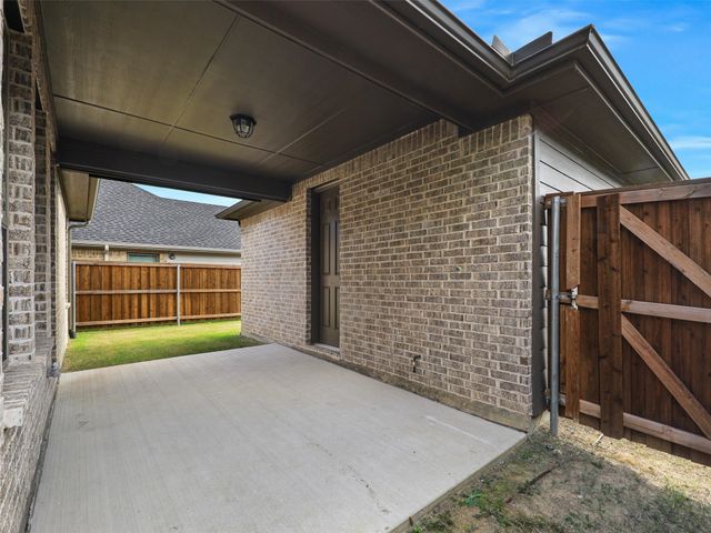 8305 Pine Island Way, Mckinney, TX 75071
