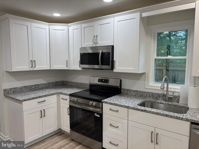 309 OLDE GREENWICH DR., Fredericksburg, VA 22408
