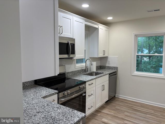 309 OLDE GREENWICH DR., Fredericksburg, VA 22408