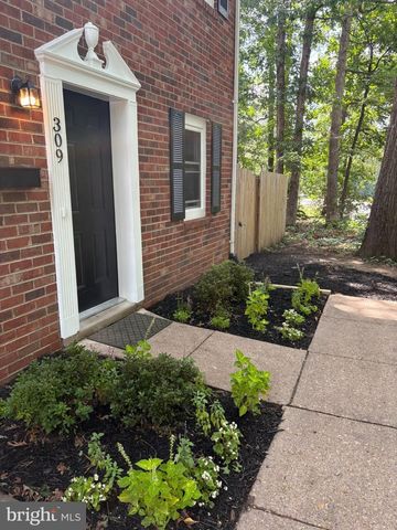 309 OLDE GREENWICH DR., Fredericksburg, VA 22408