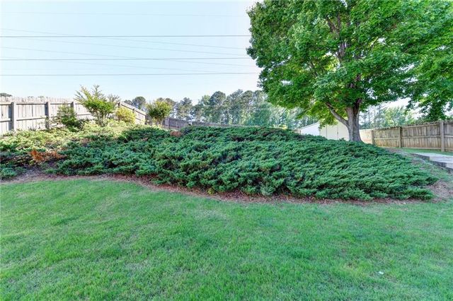 1406 Mandalay Court SW, Lilburn, GA 30047