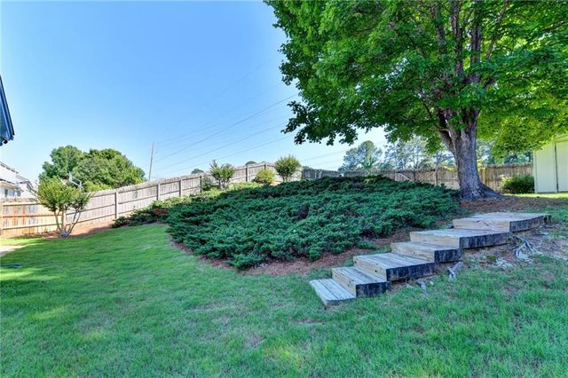 1406 Mandalay Court SW, Lilburn, GA 30047