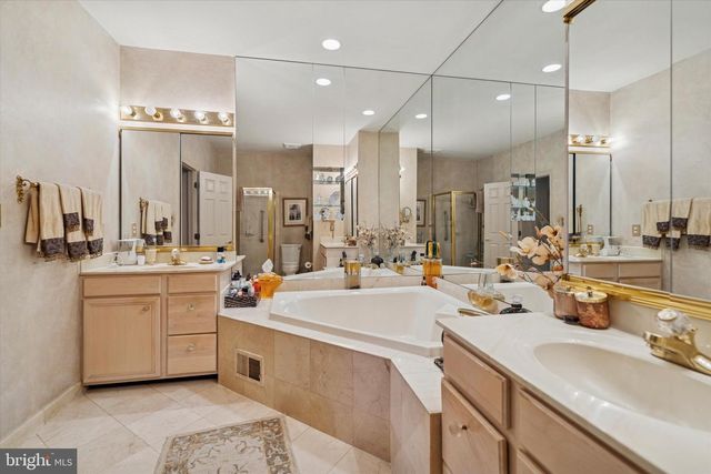 124 BIRKDALE DR, Blue Bell, PA 19422