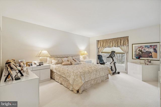 124 BIRKDALE DR, Blue Bell, PA 19422