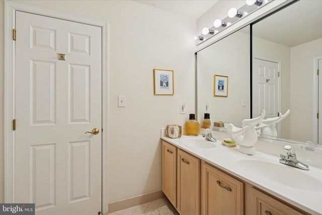 124 BIRKDALE DR, Blue Bell, PA 19422