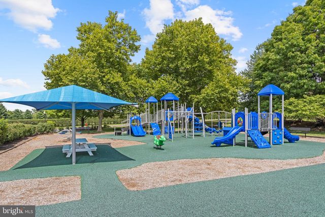 124 BIRKDALE DR, Blue Bell, PA 19422