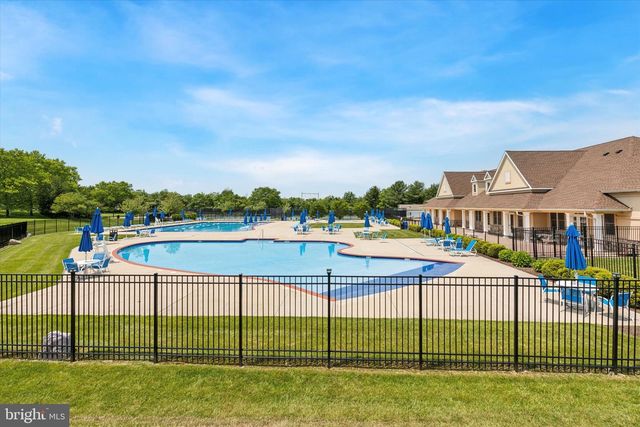 124 BIRKDALE DR, Blue Bell, PA 19422