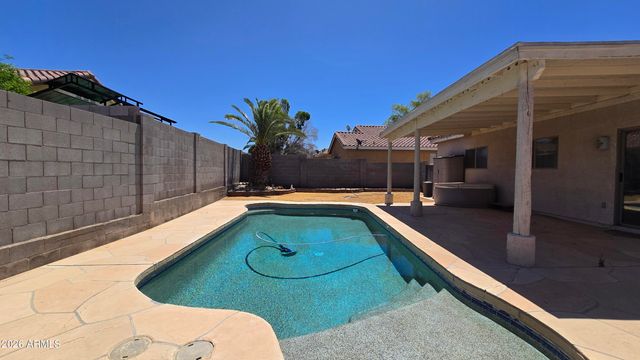 10554 W Louise Drive, Peoria, AZ 85383