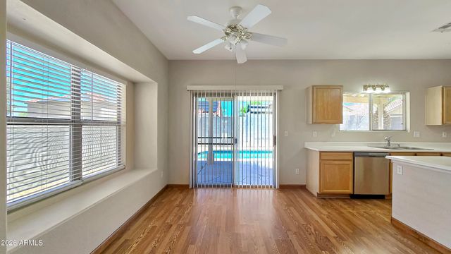 10554 W Louise Drive, Peoria, AZ 85383