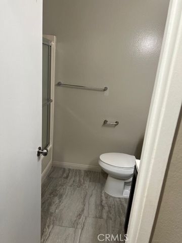 2521 W Sunflower, Santa Ana, CA 92704