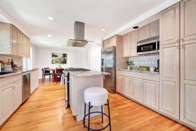 22 Nardell Rd, Newton, MA 02459