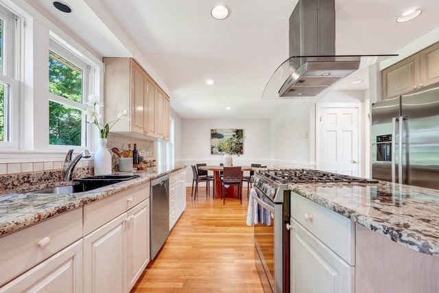 22 Nardell Rd, Newton, MA 02459