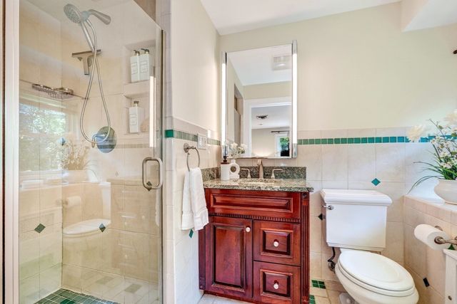 22 Nardell Rd, Newton, MA 02459
