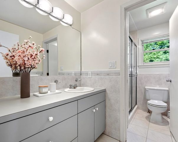 22 Nardell Rd, Newton, MA 02459