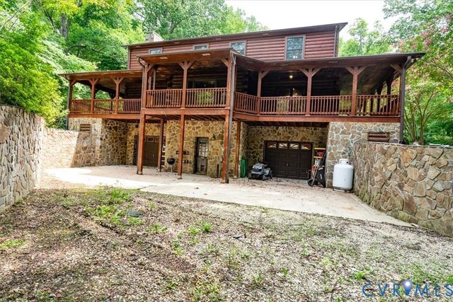2100 Fountain Ridge Rd, North Prince George, VA 23860