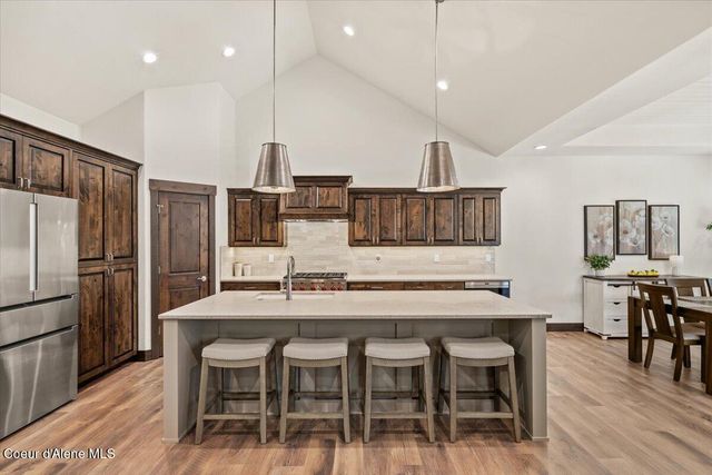 3462 E WINRAY DR, Hayden, ID 83835