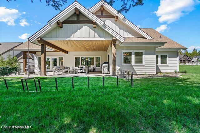 3462 E WINRAY DR, Hayden, ID 83835