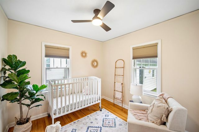 4036 Oxford Street, Des Moines, IA 50313