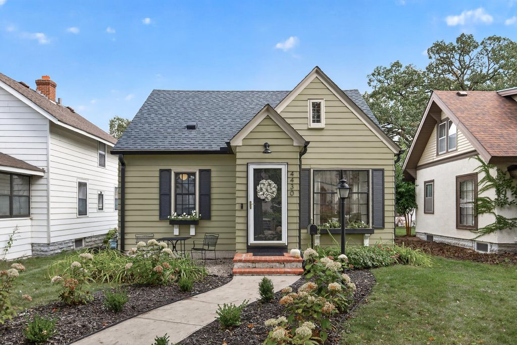 4430 Oliver Avenue N, Minneapolis, MN 55412 — exterior