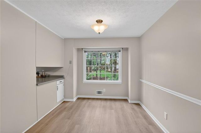 4624 Mountain Creek Drive NE, Roswell, GA 30075