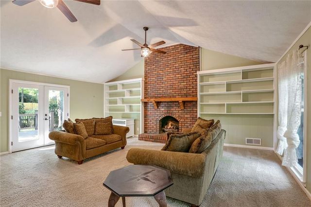 4624 Mountain Creek Drive NE, Roswell, GA 30075