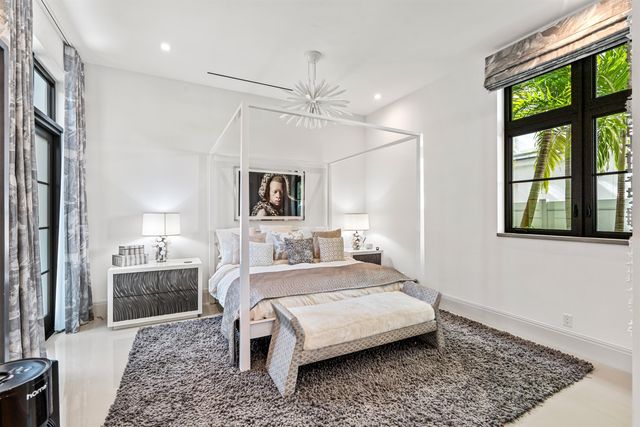 1040 S Ocean Boulevard, Delray Beach, FL 33483