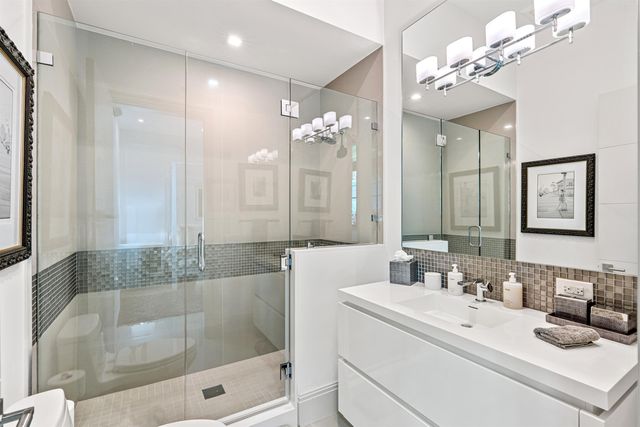 1040 S Ocean Boulevard, Delray Beach, FL 33483