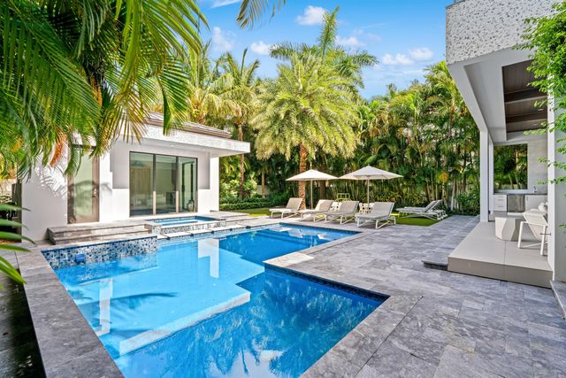 1040 S Ocean Boulevard, Delray Beach, FL 33483