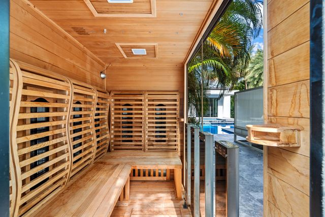 1040 S Ocean Boulevard, Delray Beach, FL 33483