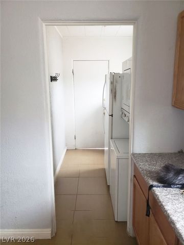 313 North 8th Street, Las Vegas, NV 89101