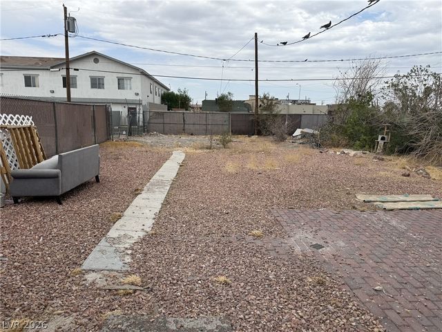 313 North 8th Street, Las Vegas, NV 89101