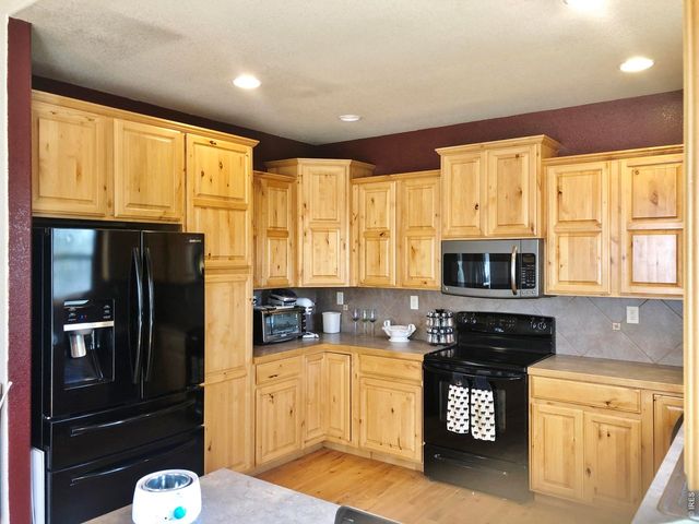 3243 Ambush Dr, Wellington, CO 80549