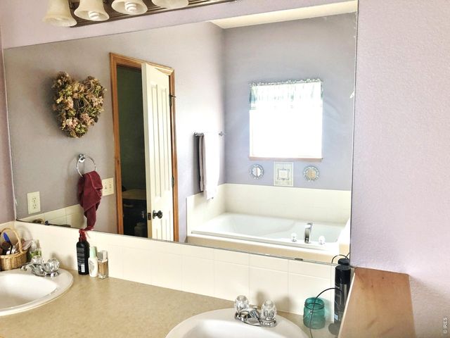 3243 Ambush Dr, Wellington, CO 80549