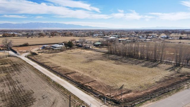 82 Edmundo Road, Belen, NM 87002