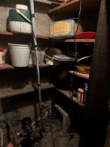 2064 Wyoming Avenue, Wyoming, MI 49519