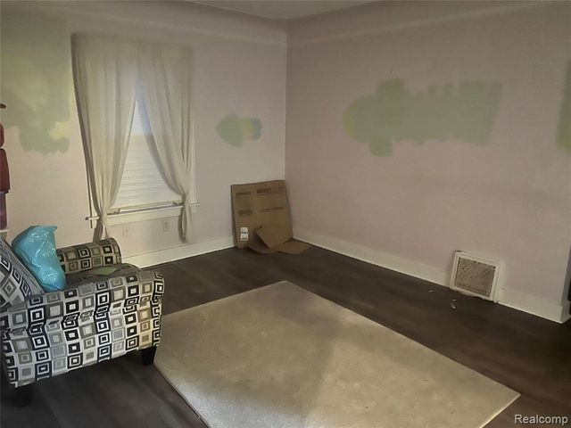 2064 Wyoming Avenue, Wyoming, MI 49519