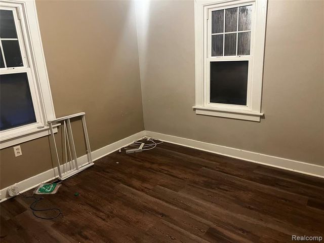 2064 Wyoming Avenue, Wyoming, MI 49519