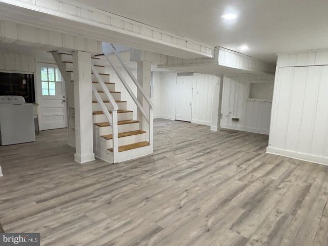 9103 WALLACE RD, Lanham, MD 20706